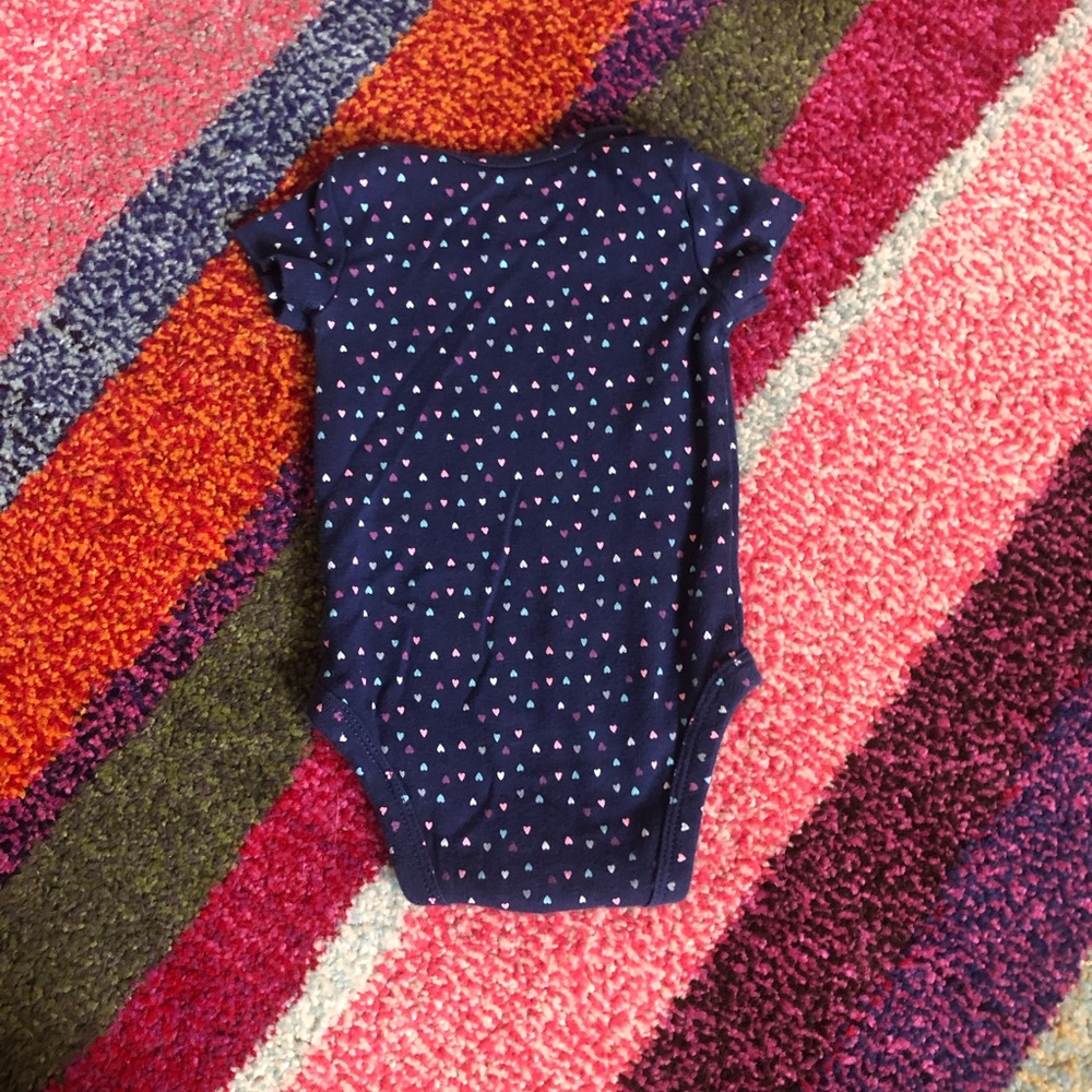 5 ONESIES BUNDLE - Picture 10 of 16